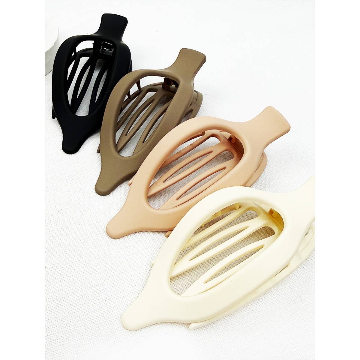 Neutral Flat Oval Flat Hair Claw