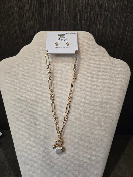Coin Pearl Chain w/ Toggle Short Necklace Set