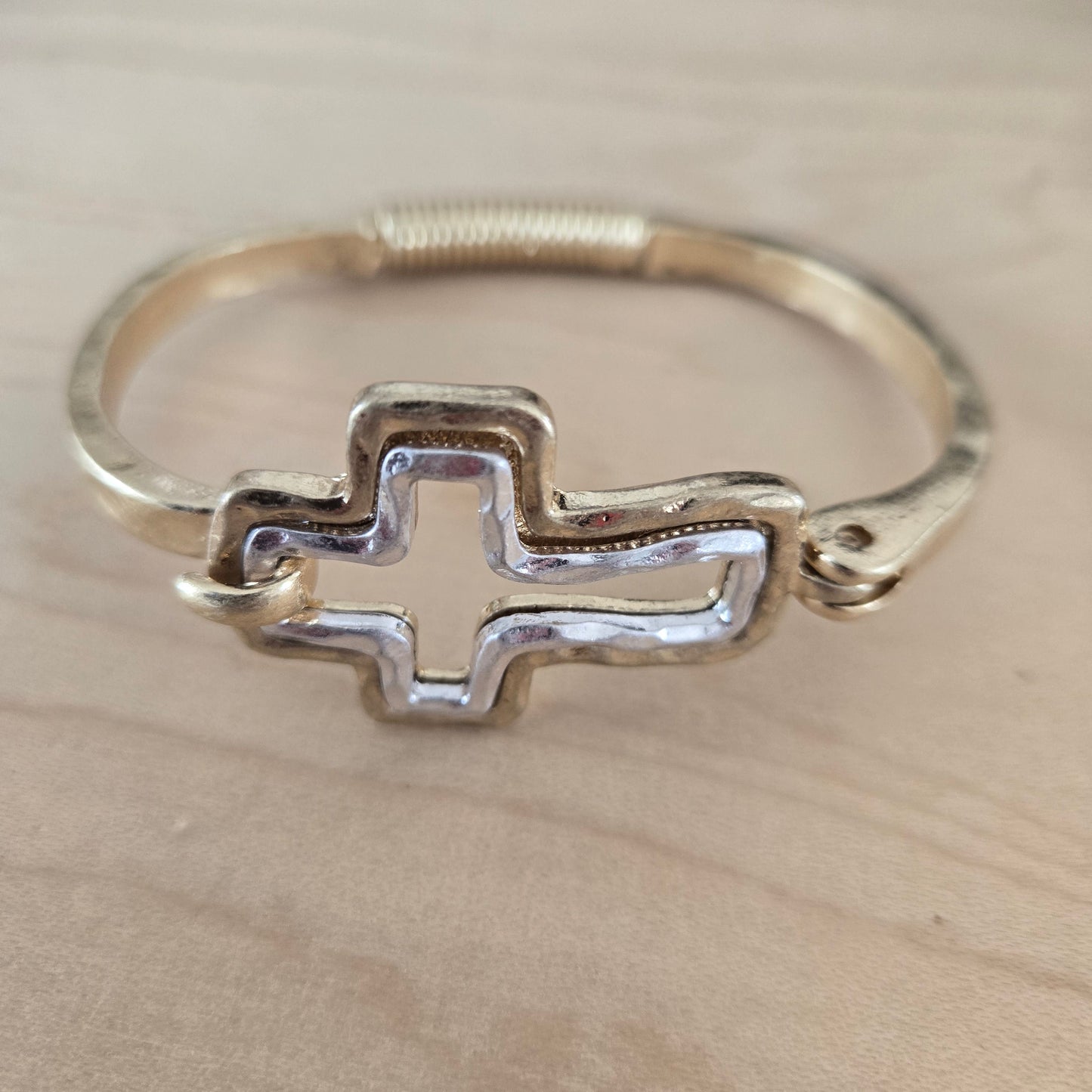 Crossroads Bangle