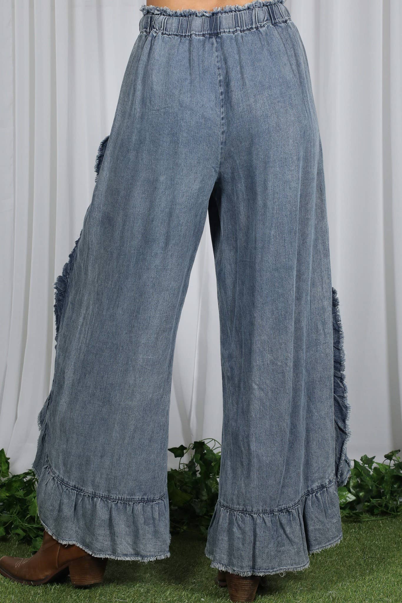 Flared Ruffle Hem Washed Chambray Crop Denim Pants VP83040