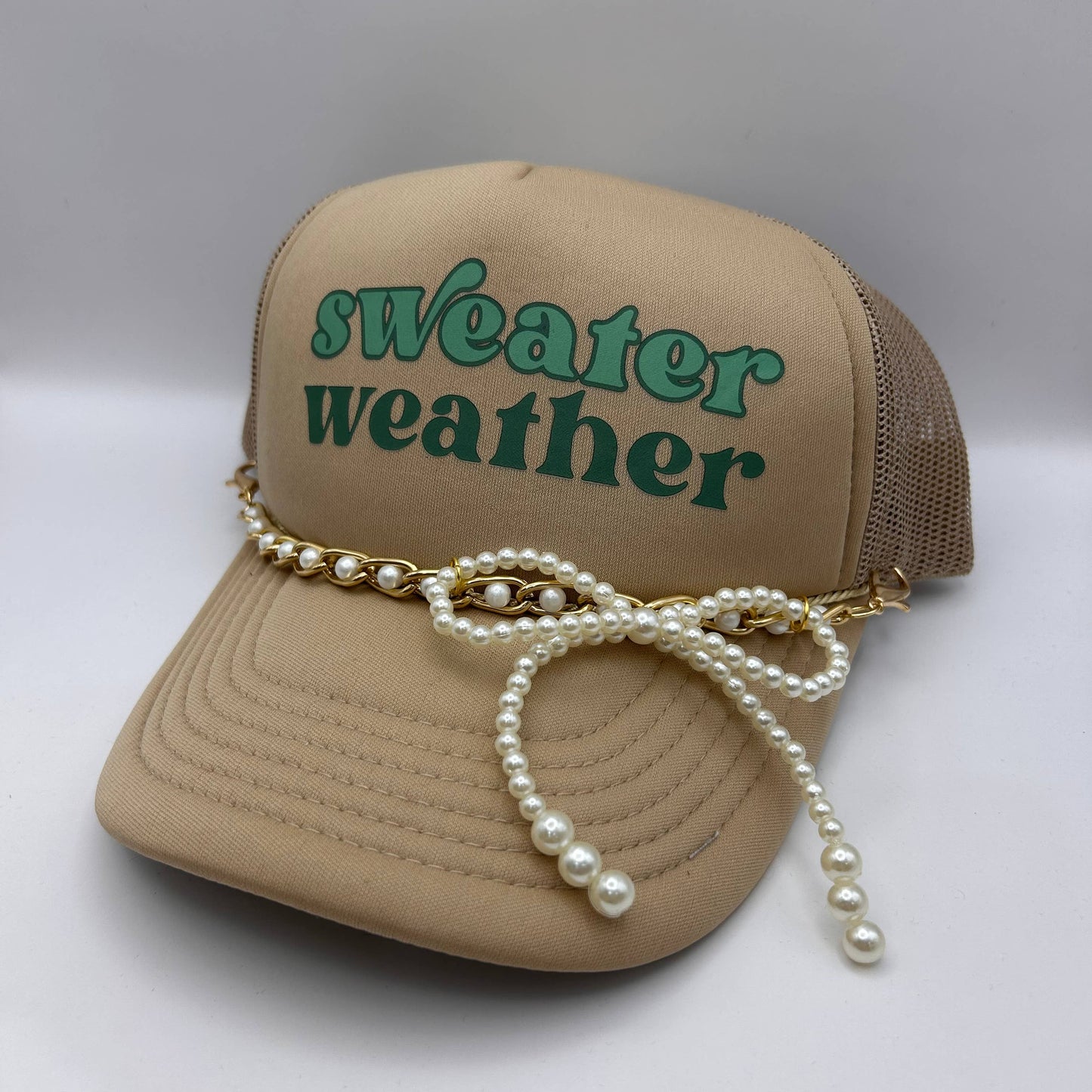 Pearl Bow Trucker Hat Chain