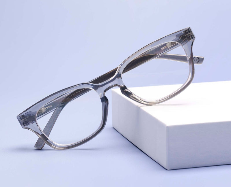 Clive- Readers by Peepers